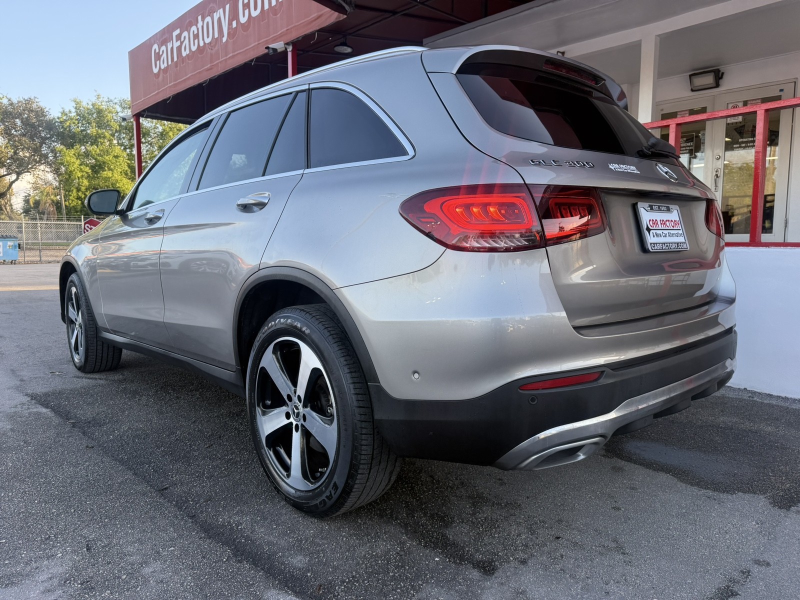 2021 Mercedes-Benz GLC-Class - $18,277