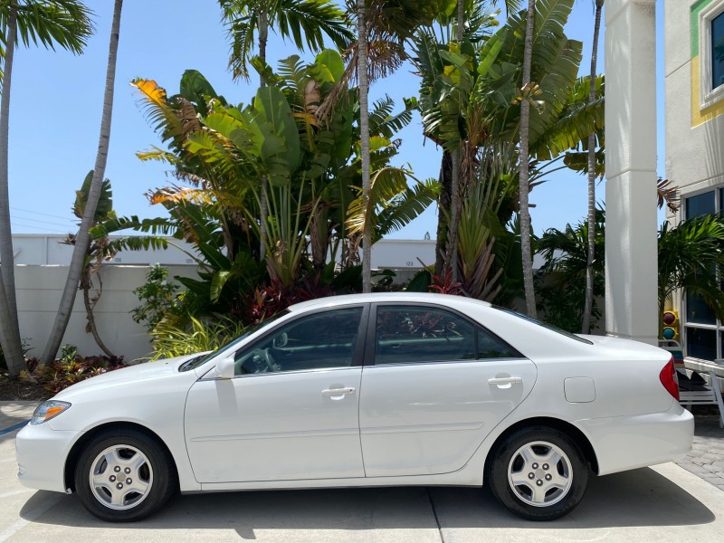 2003 Toyota Camry LE LOW MILES 61,005 in , 
