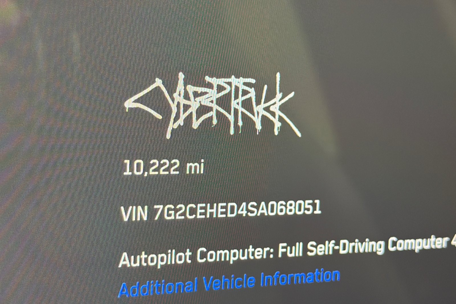 Used 2025 GRAY Tesla AWD image 22