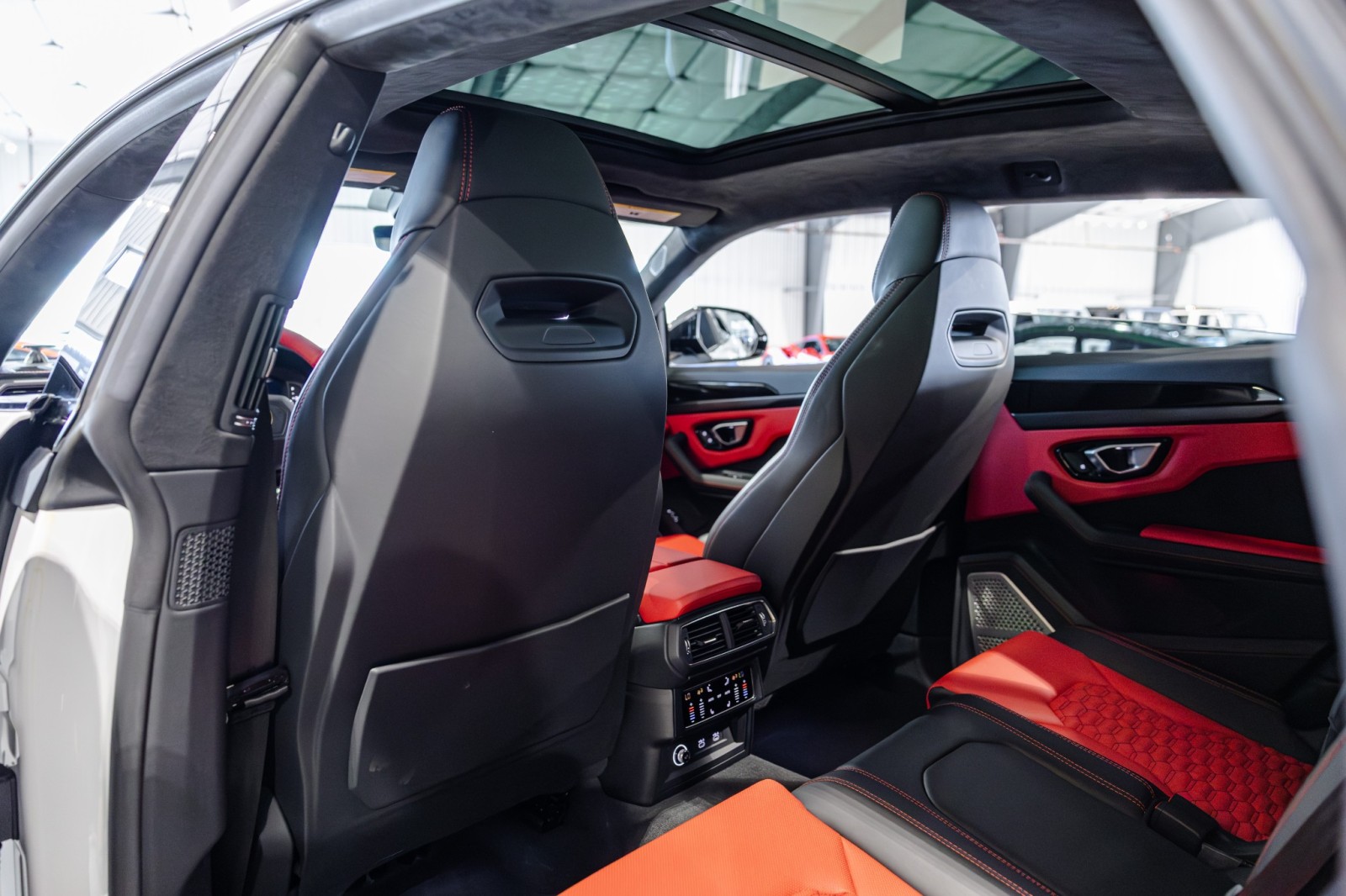 Used Car 2022 Lamborghini Urus  For Sale Under $230,000 In Boerne, Texas