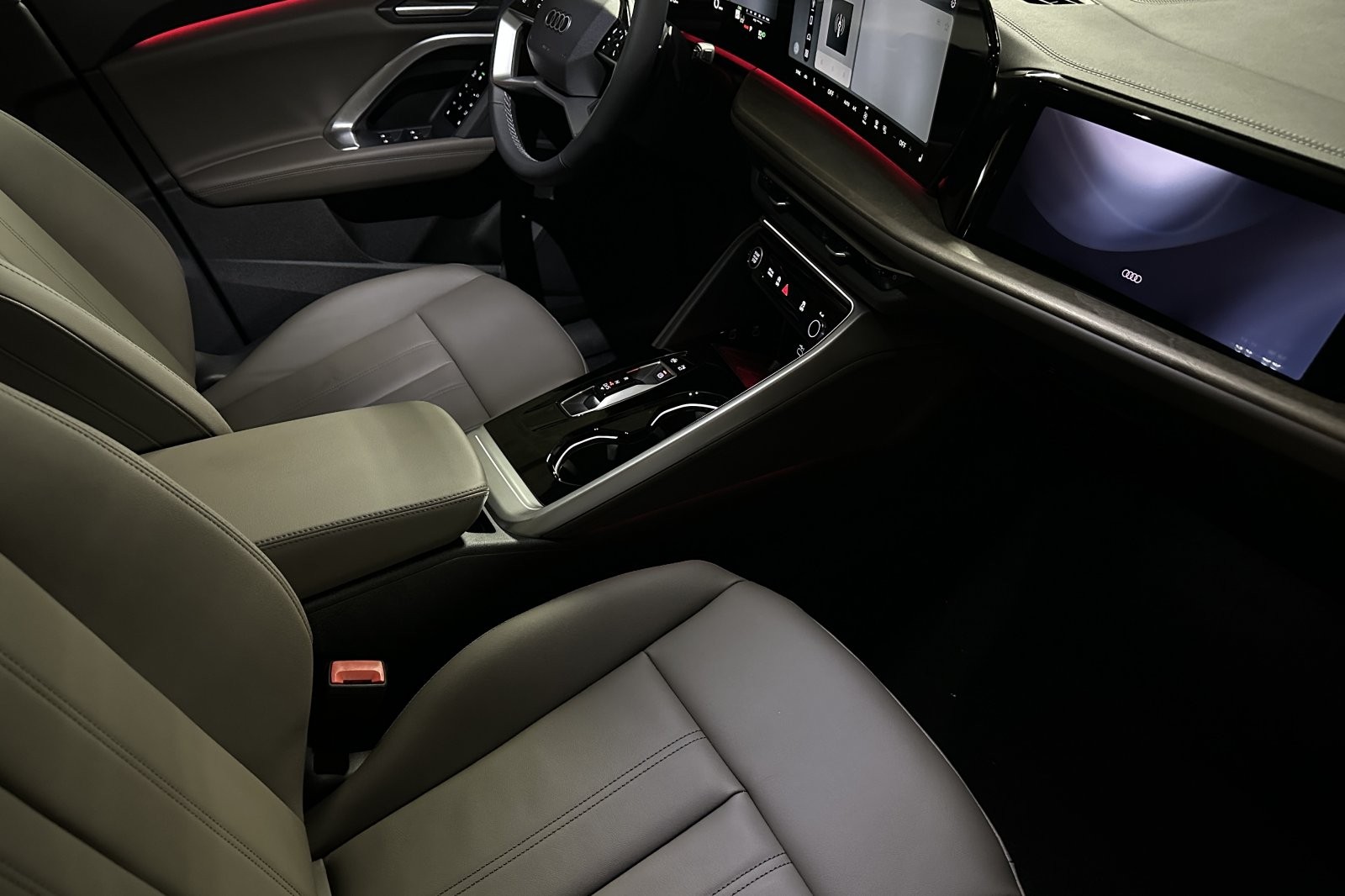 New 2026 Tambora Gray Metallic Audi Premium Plus 2.0 TFSI quattro image 15