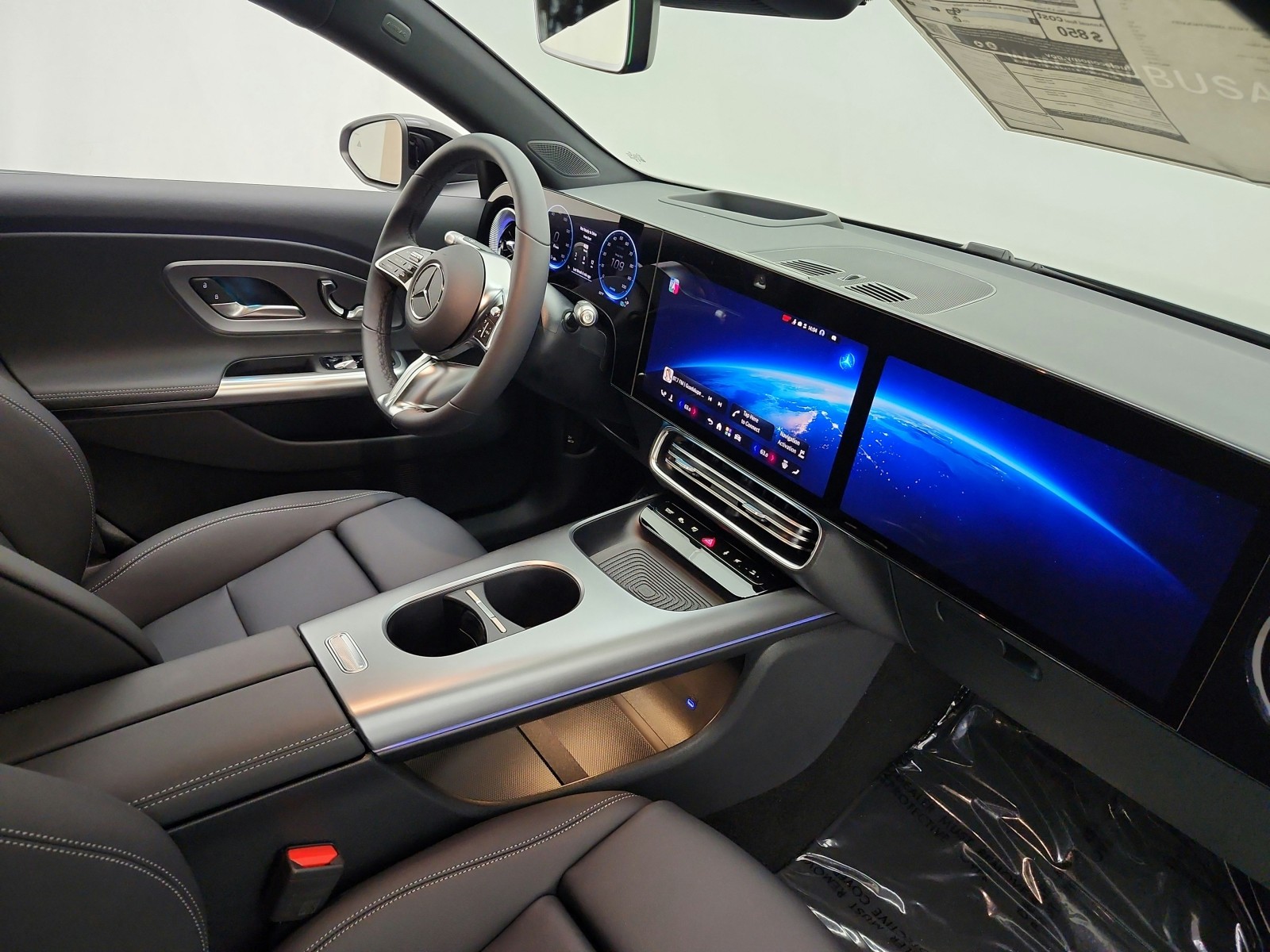 New 2027 MANUFAKTUR Alpine Grey Mercedes-Benz CLA 250+ Electric image 13