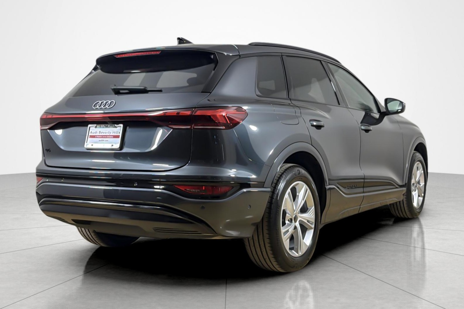 Used 2025 Manhattan Gray Metallic Audi Premium RWD image 5