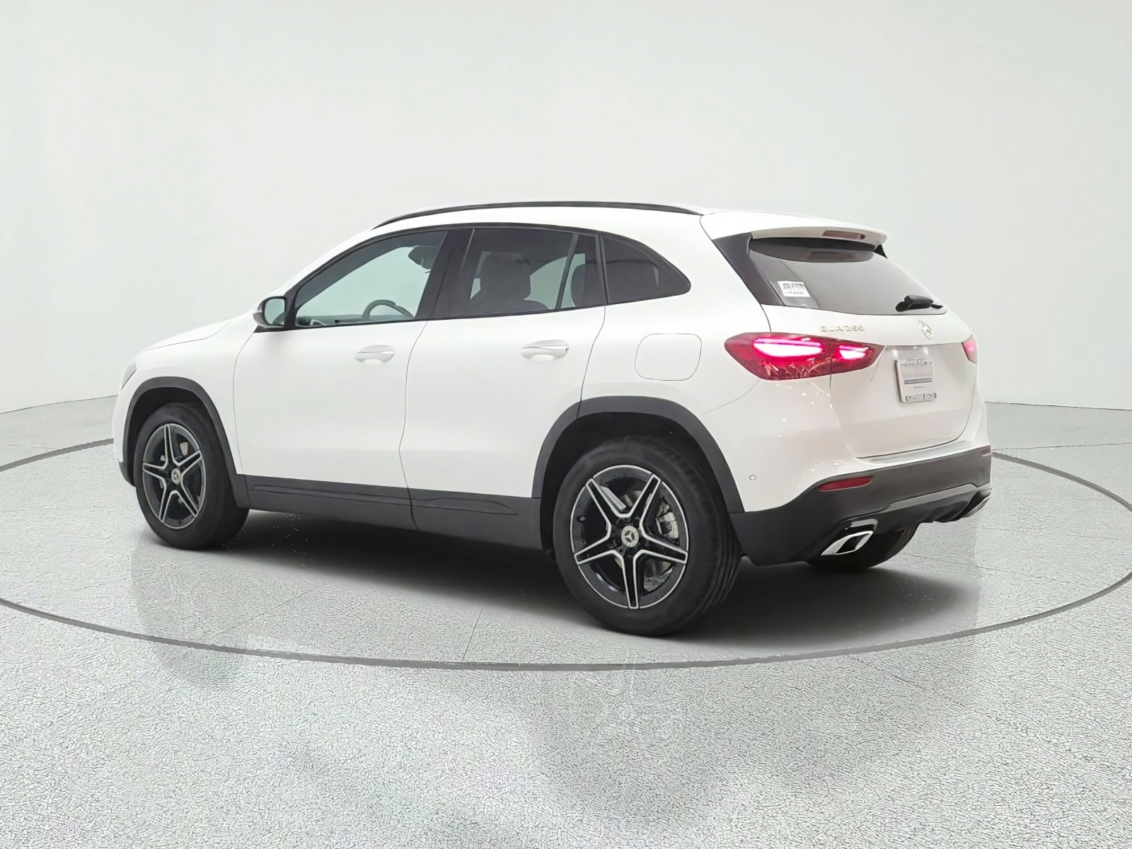 New 2026 Polar White Mercedes-Benz GLA 250 SUV image 7