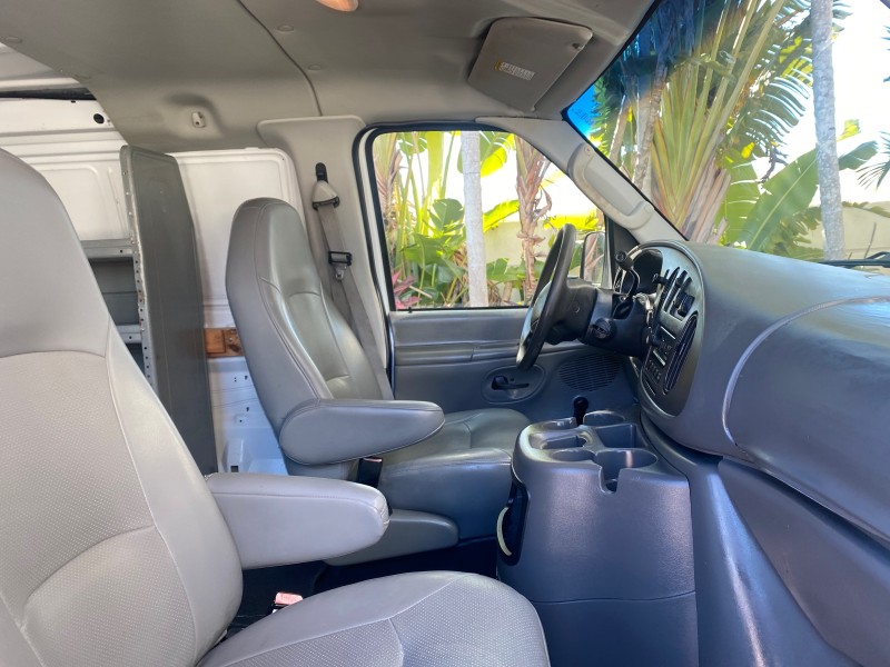 2003 Ford Econoline Cargo Van E 250 SUPER CARGO LOW MILES 67,419 in , 