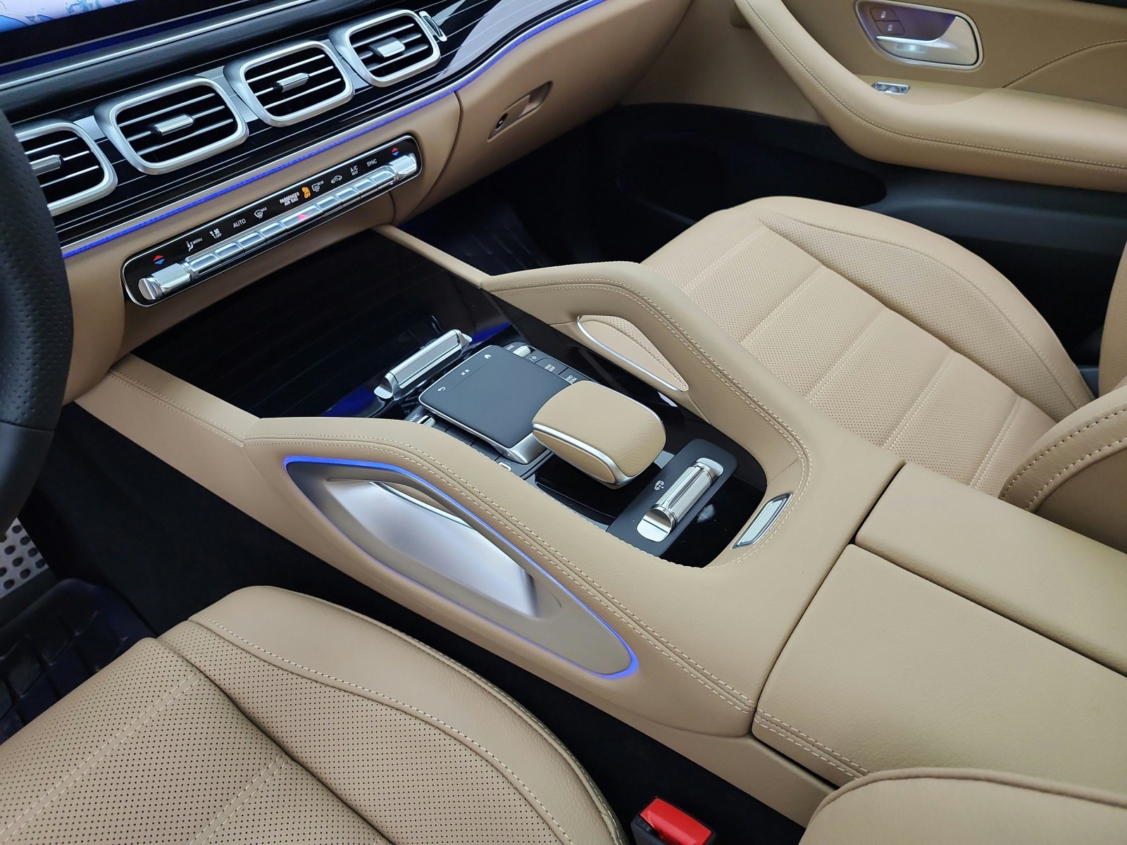 New 2026 Black Mercedes-Benz GLS 450 4MATIC® SUV image 10