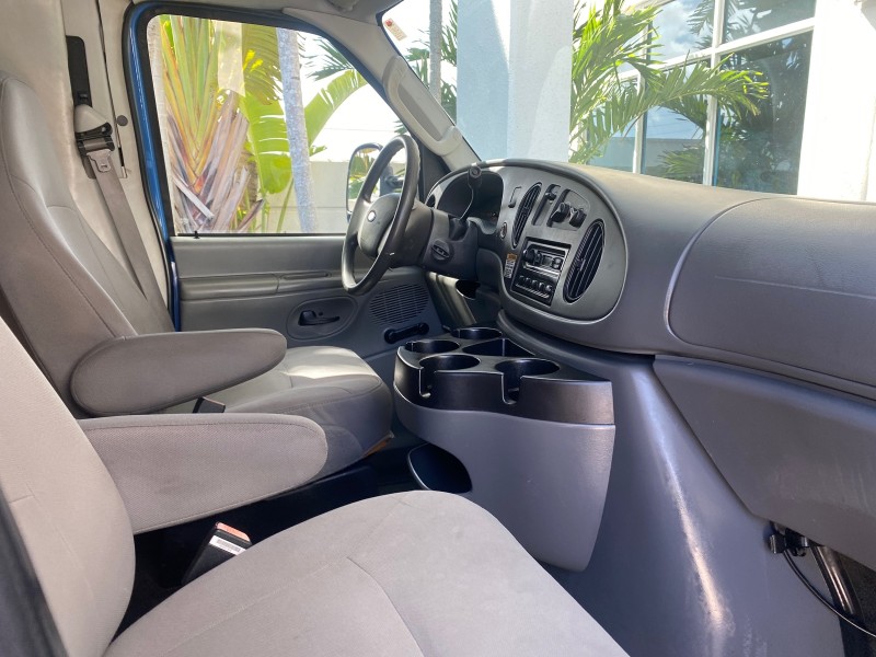 2006 Ford Econoline Commercial Cutaway LOW MILES 27,641 1 OWNER in , 