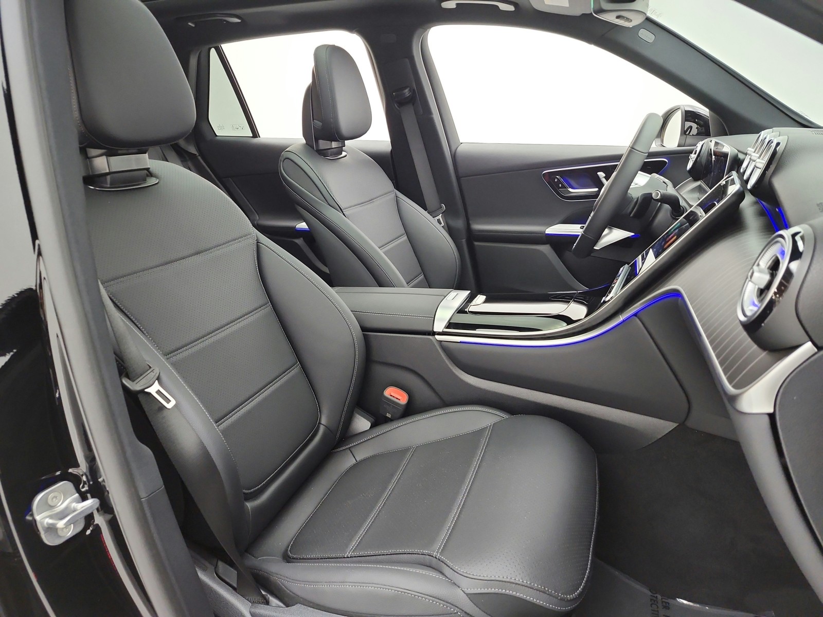 New 2026 Black Mercedes-Benz GLC 300 4MATIC® SUV image 14