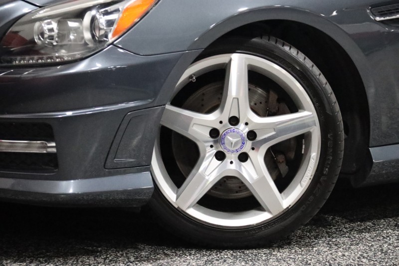 2013 Mercedes-Benz SLK 250 AMG Sport 2dr Roadster in ,