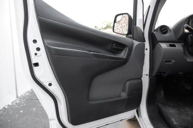 2018 Nissan NV200 Compact Cargo S 36