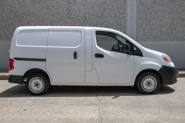 2018 Nissan NV200 Compact Cargo S 9