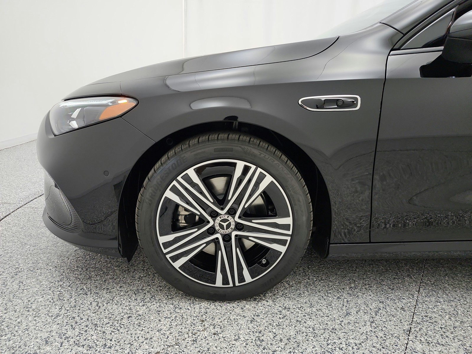 New 2027 Night Black Mercedes-Benz CLA 220 Hybrid FWD image 13