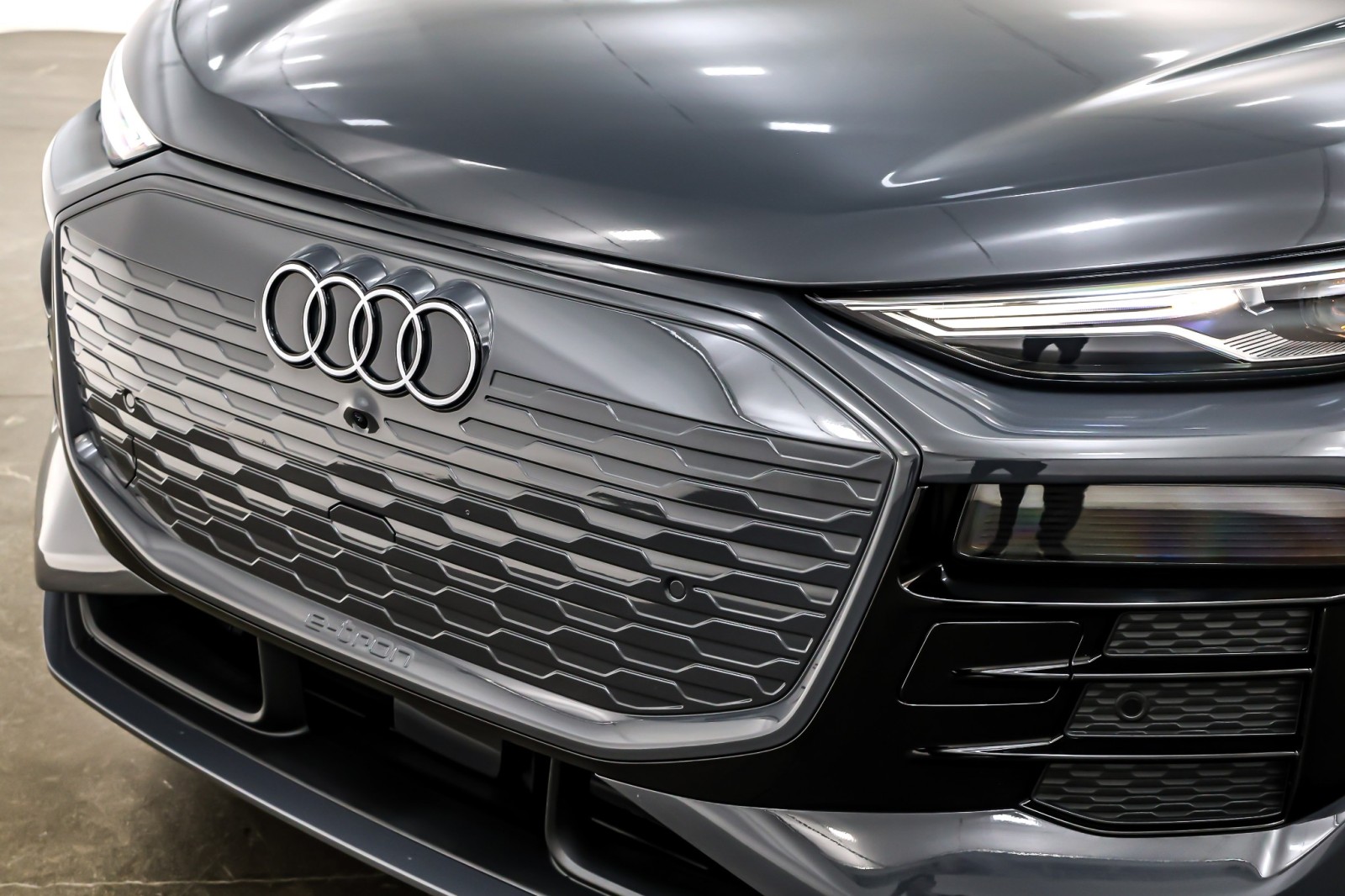 New 2025 Magnet Gray Audi Premium quattro image 13