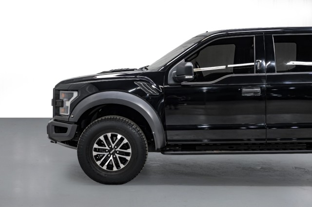 2019 Ford F-150 Raptor 10