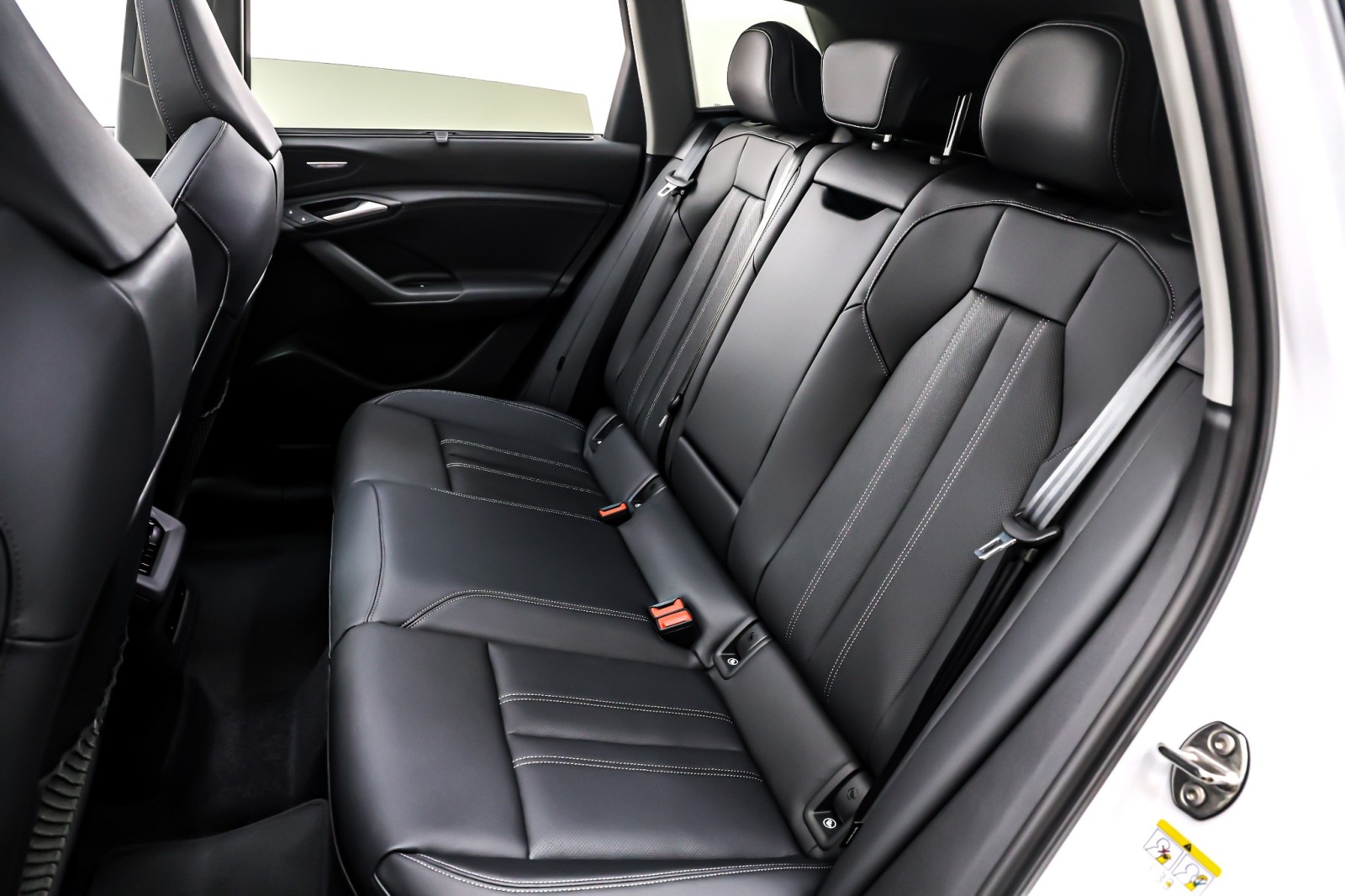 New 2025 Glacier White Metallic Audi Premium Plus quattro image 8