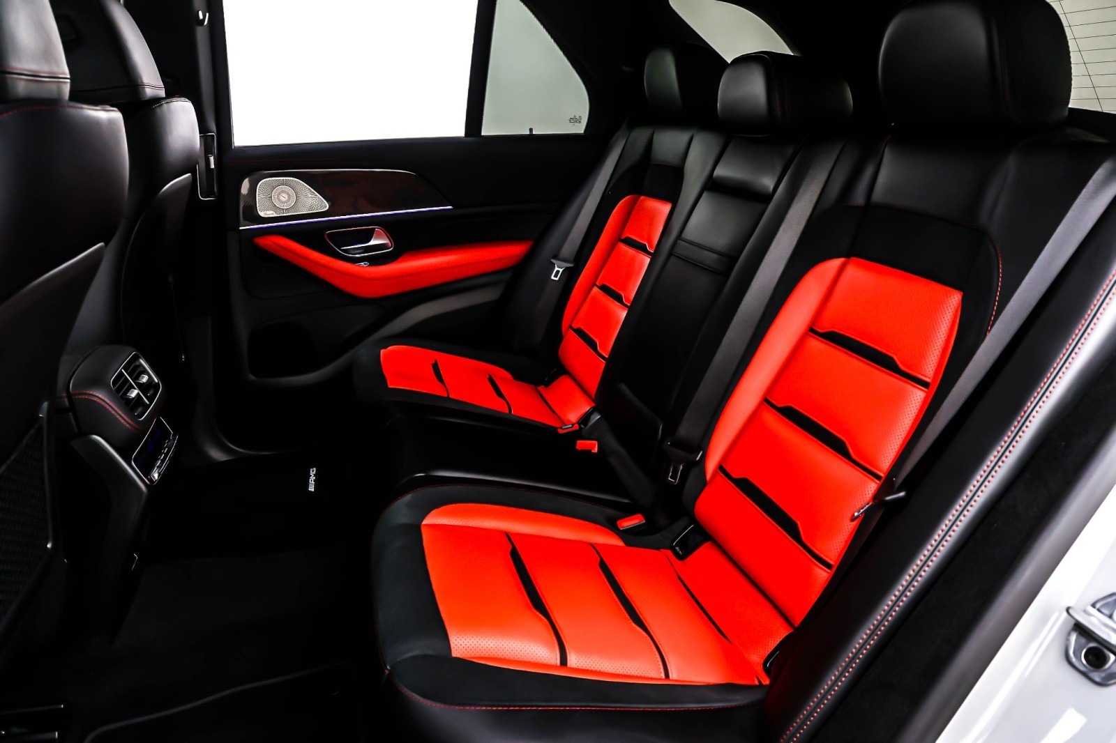 New 2026 MANUFAKTUR Alpine Grey Mercedes-Benz AMG® GLE 53 image 8