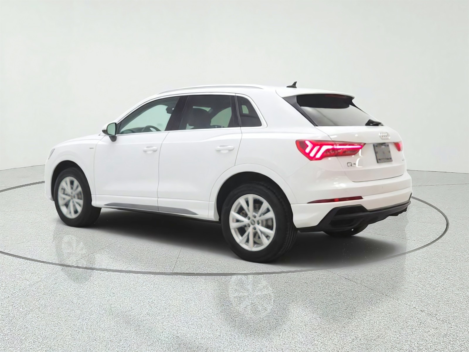 Used 2023 Ibis White Audi S line Premium image 7