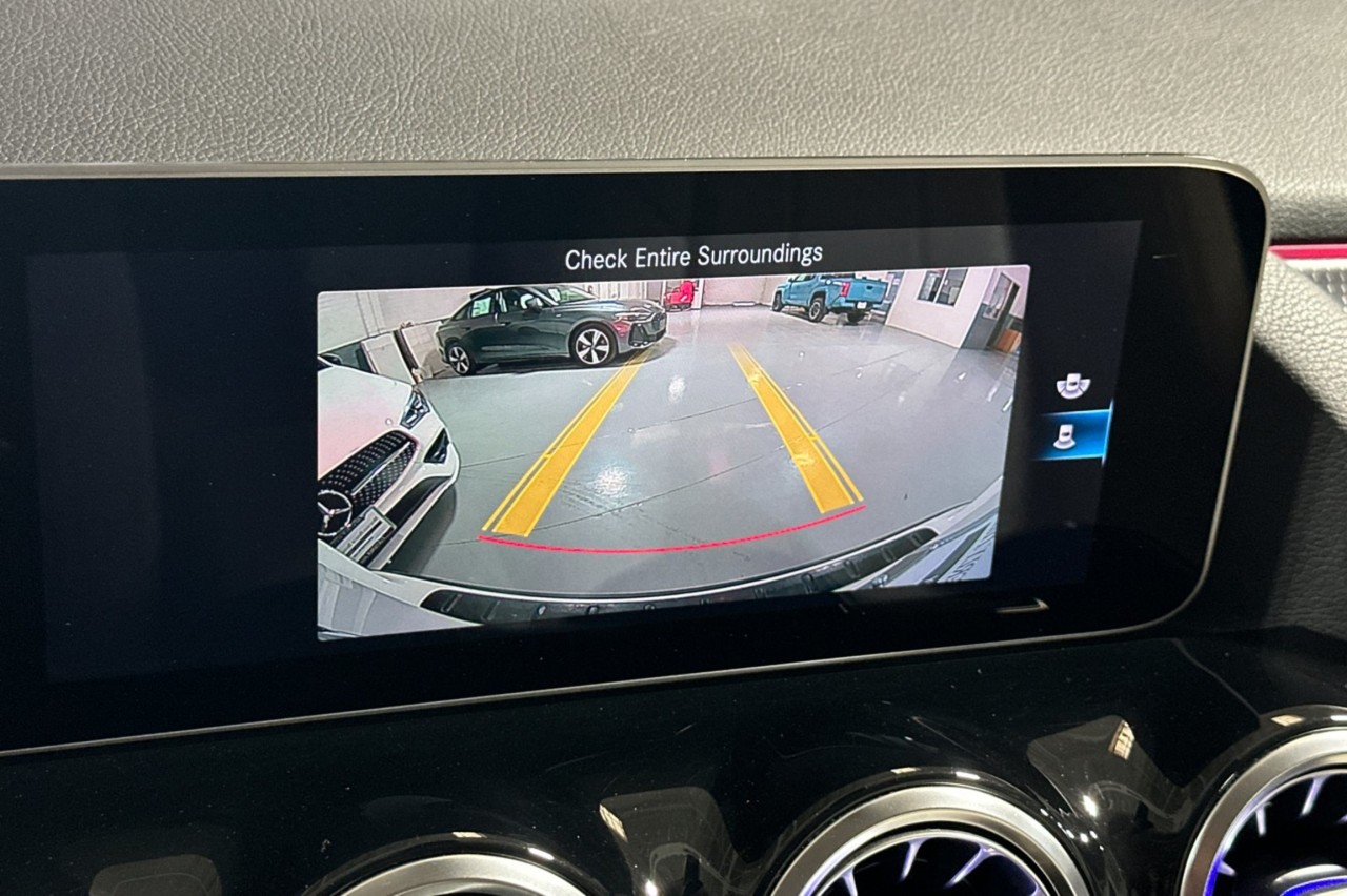 Used 2021 Polar White Mercedes-Benz GLA 250 image 18
