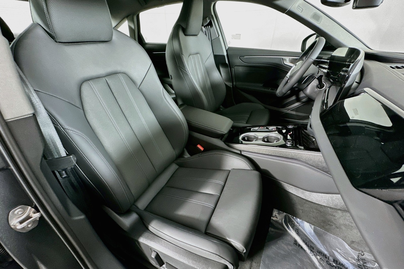 New 2026 Daytona Gray Pearl Effect Audi Premium Plus image 8
