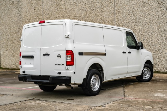 2021 Nissan NV Cargo S 12