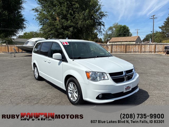 White Knuckle Clearcoat 2019 Dodge Grand Caravan Minivan Front-Wheel Drive Automatic