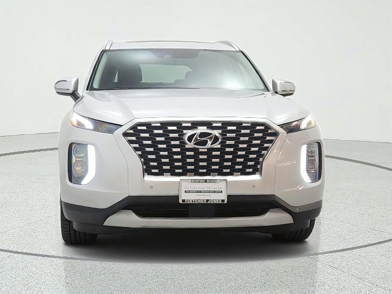 Used 2022 Typhoon Silver Hyundai SEL AWD image 2