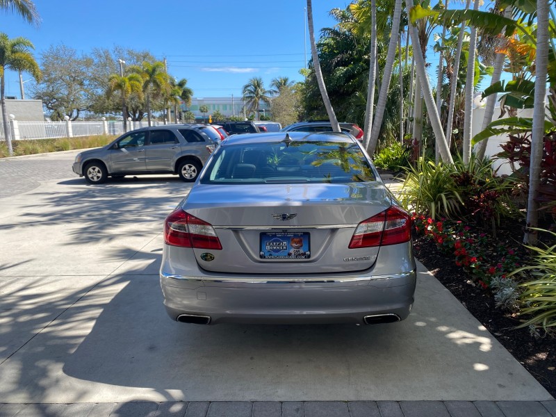 2012 Hyundai Genesis 3.8L SUNROOF PREM PKG in , 