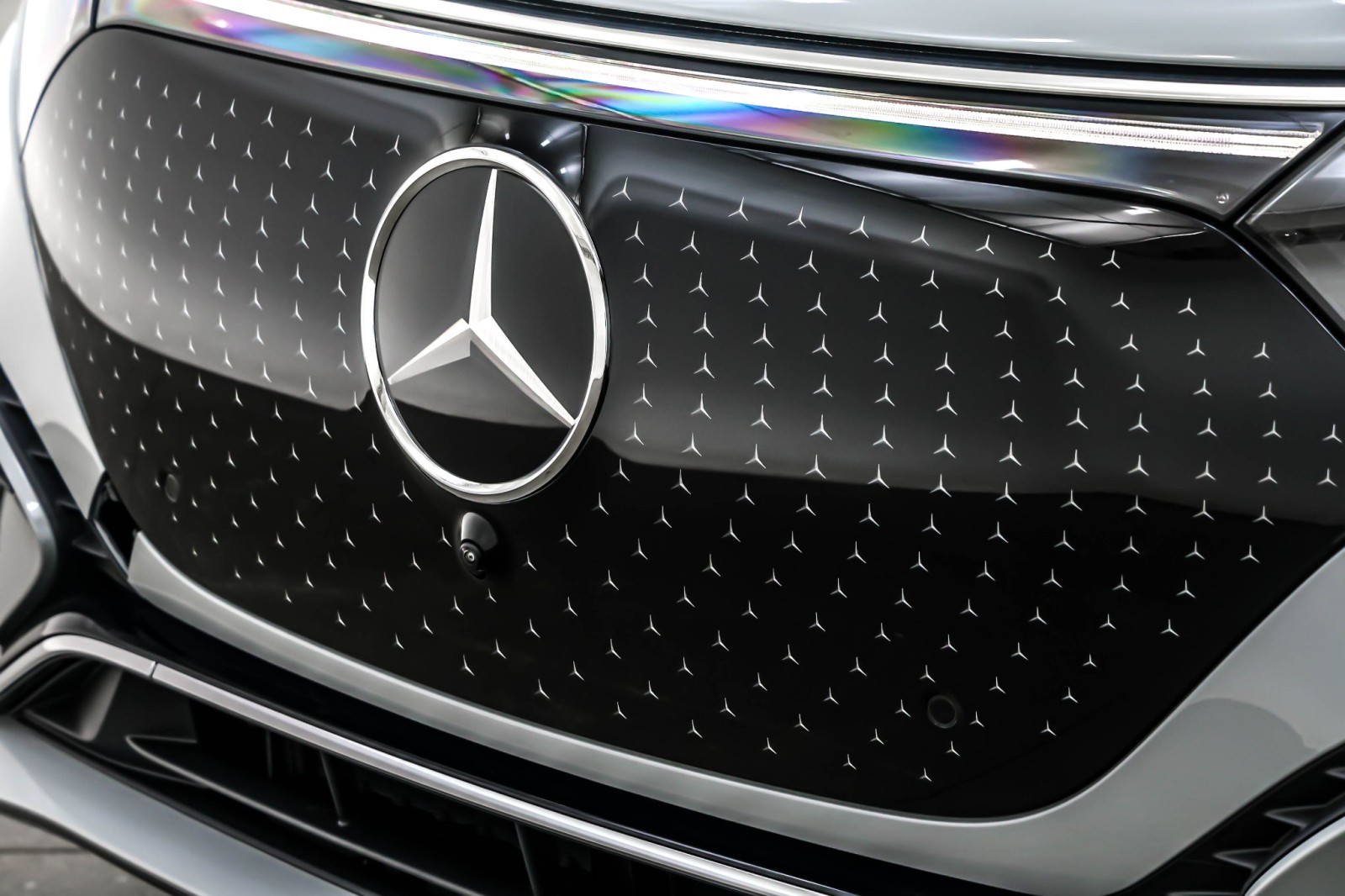 New 2026 MANUFAKTUR Alpine Grey Mercedes-Benz EQS 550 image 12