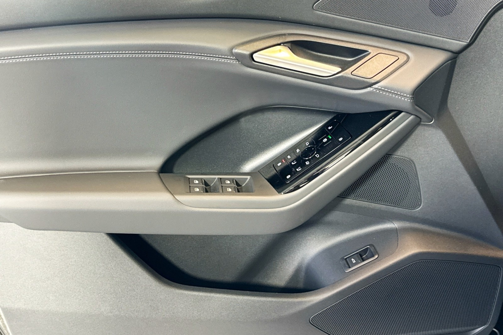 New 2025 Mythos Black Metallic Audi Premium quattro image 15