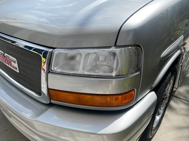 2013 GMC SAVANA HI TOP CONVERSION HANDICAP LIFT LOW MILES 24,857 in , 