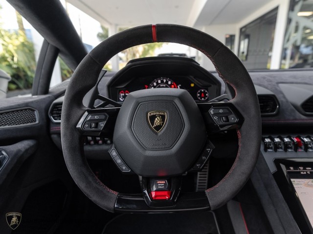 Lamborghini Huracan Sterrato