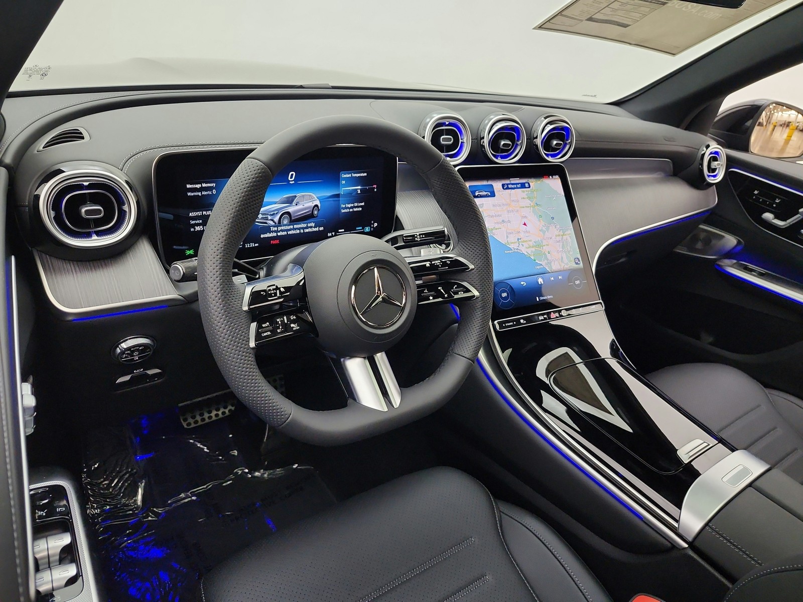 New 2027 Black Mercedes-Benz GLC 300 SUV image 9