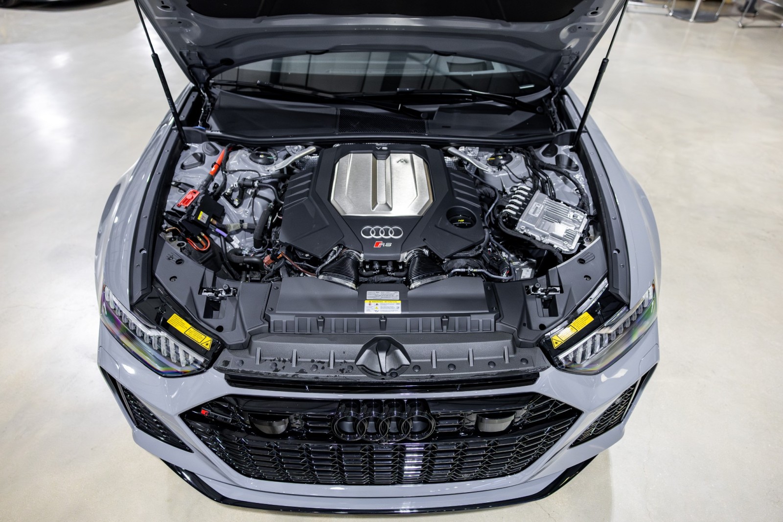 Used Car 2025 Audi Rs 6 Avant  Performance - Black Optic Package - Executive Package - Rs Sport Exhaust For Sale Under $140,000 In Boerne, Texas