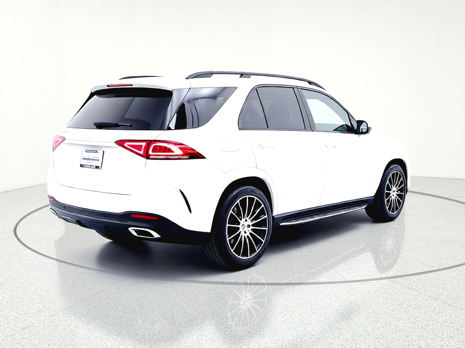 Used 2021 Polar White Mercedes-Benz GLE 580 4MATIC® SUV image 16