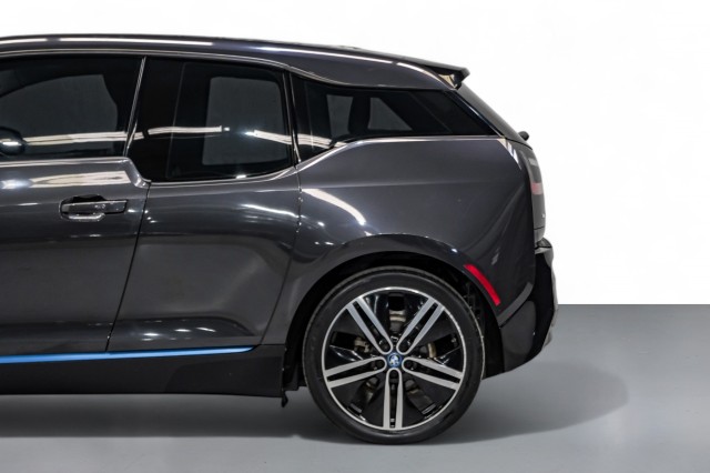 2014 BMW i3  11