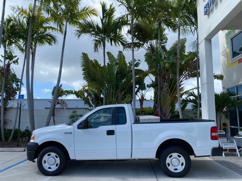 2005 Ford F-150 PU STX LOW MILES 18,931 in , 