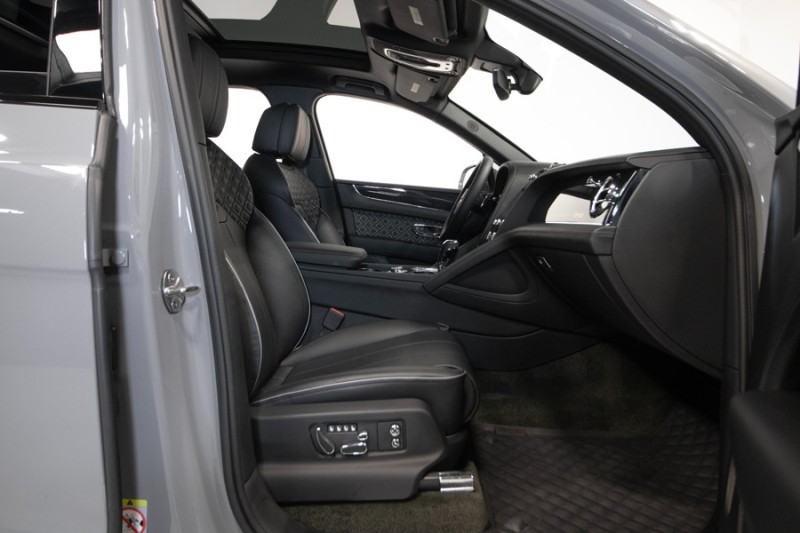 2023 Bentley Bentayga Bentayga Speed Edition 12 ($340,000 MSRP) *ONLY 4900 MILES* in , 