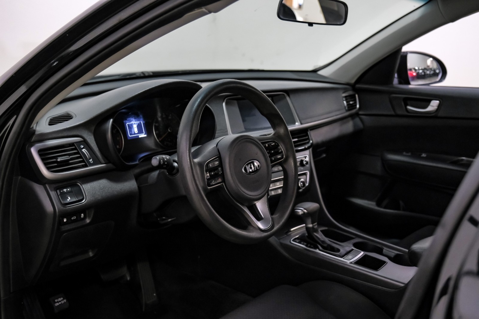 2018 Kia Optima LX Auto 12