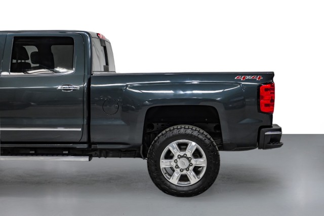 2017 Chevrolet Silverado 2500HD LTZ 11