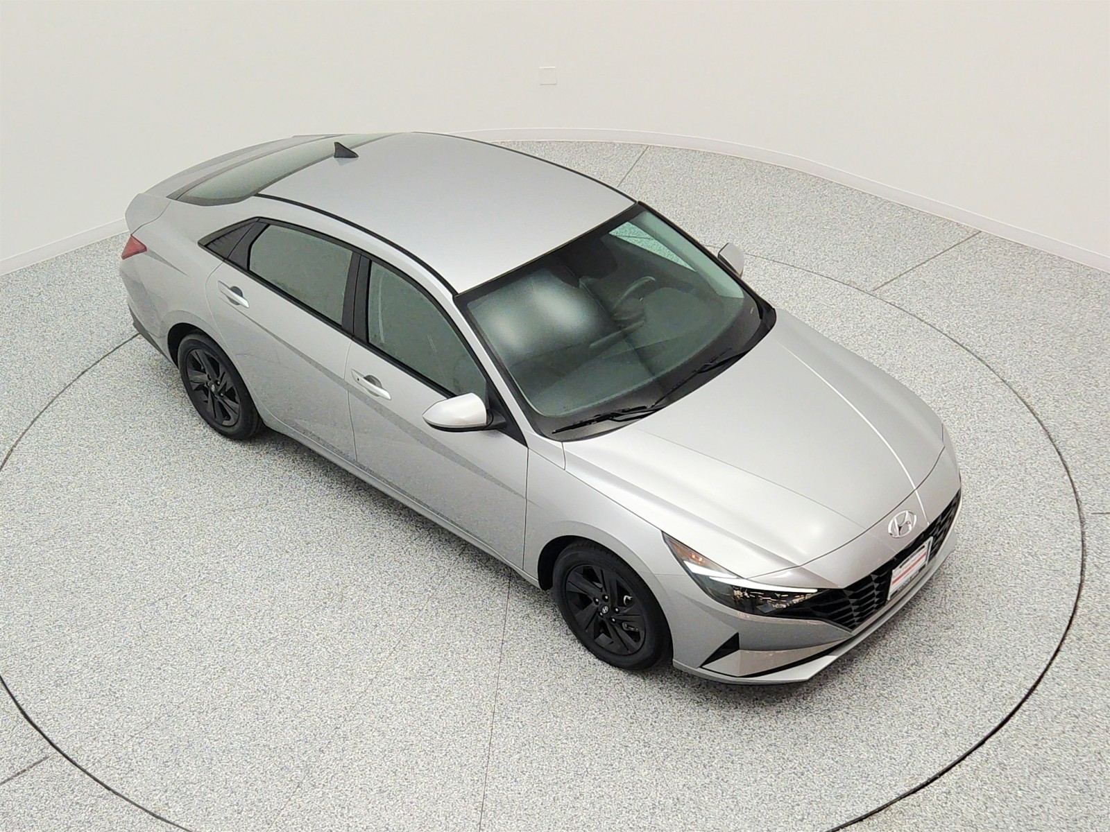 Used 2021 Shimmering Silver Pearl Hyundai SEL IVT image 24