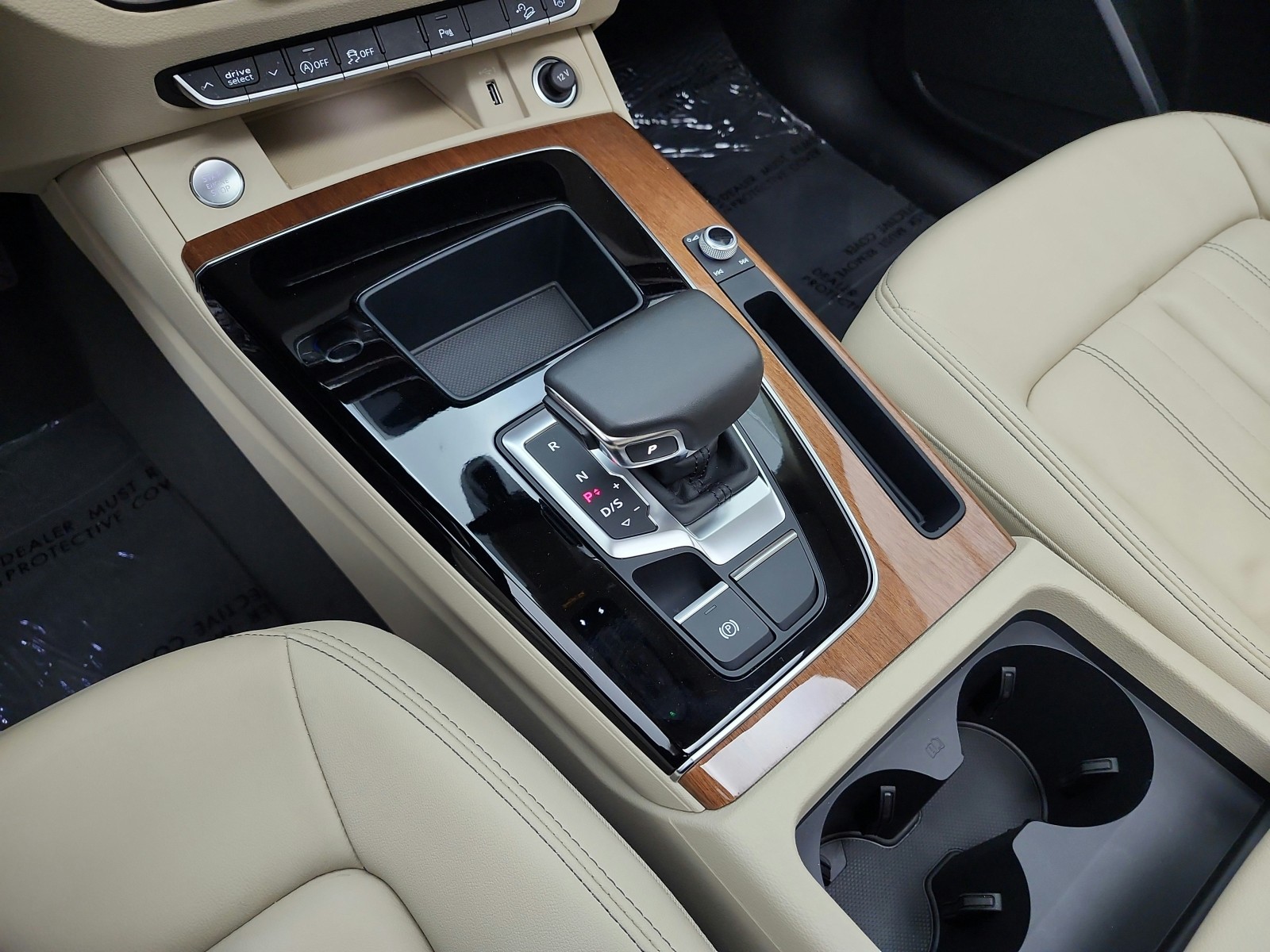Used 2023 Glacier White Metallic Audi S line Premium image 13