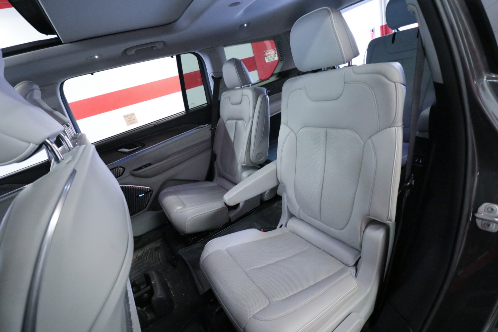 Used Car 2021 Jeep Grand Cherokee L  Overland For Sale In Austin, Texas