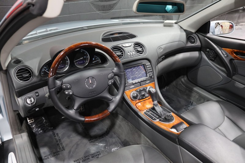 2006 Mercedes-Benz SL500 AMG Sport Pkg 2dr Convertible in , 