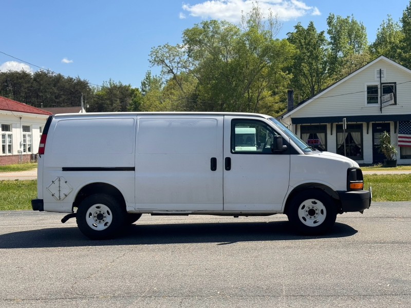 2012 GMC Savana 2500 Cargo Van  in , 