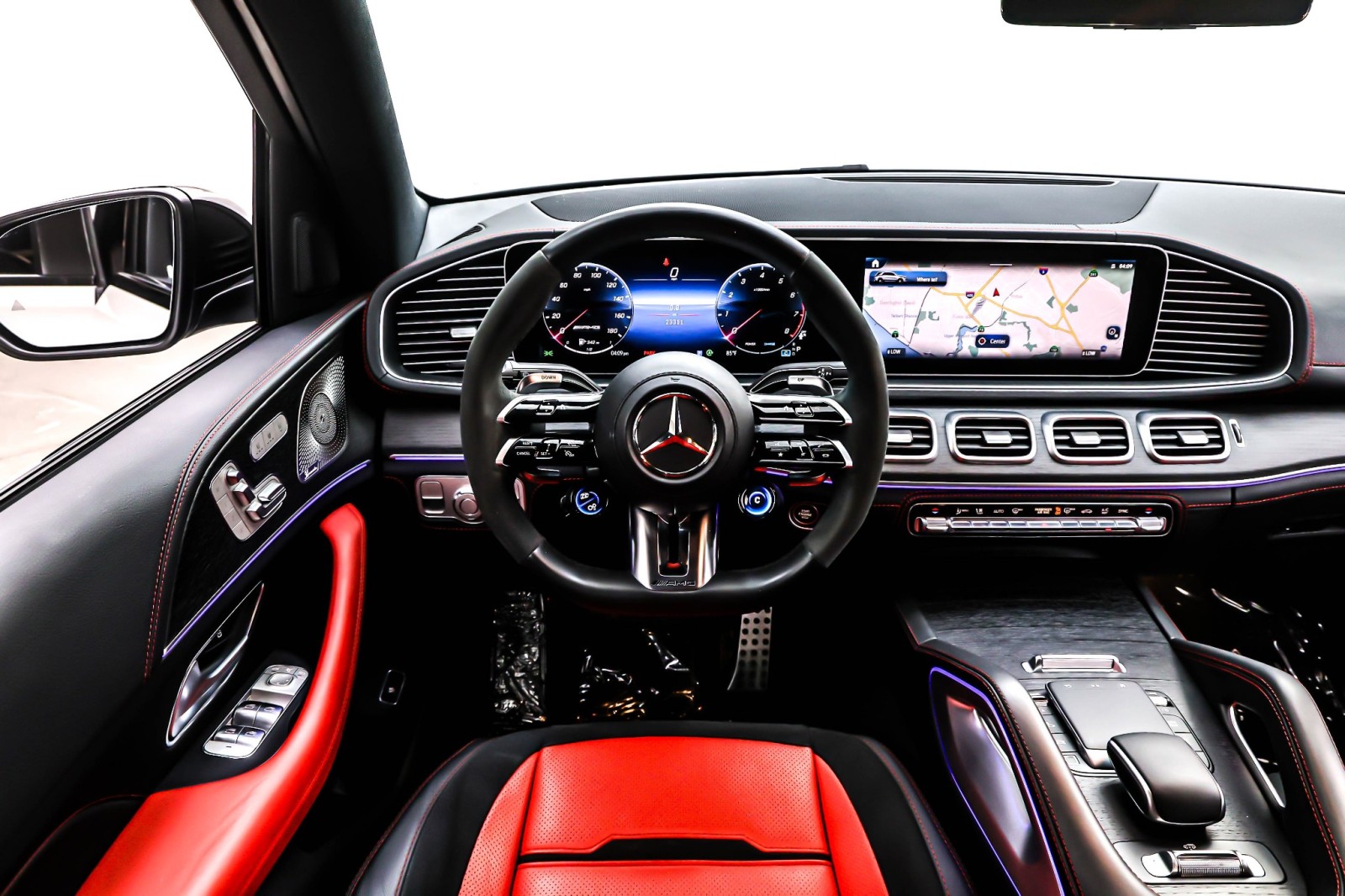 Used 2025 MANUFAKTUR Moonlight White Metal Mercedes-Benz AMG® GLE 53 image 5