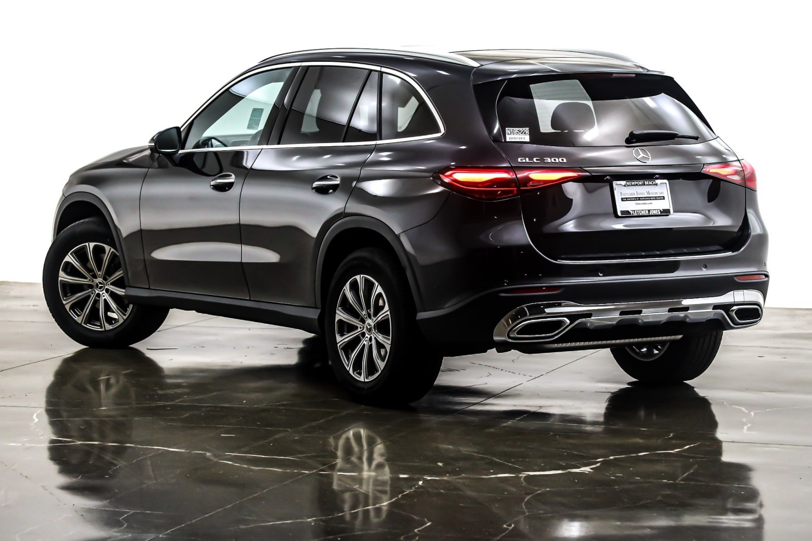 New 2026 Graphite Grey Metallic Mercedes-Benz GLC 300 image 12