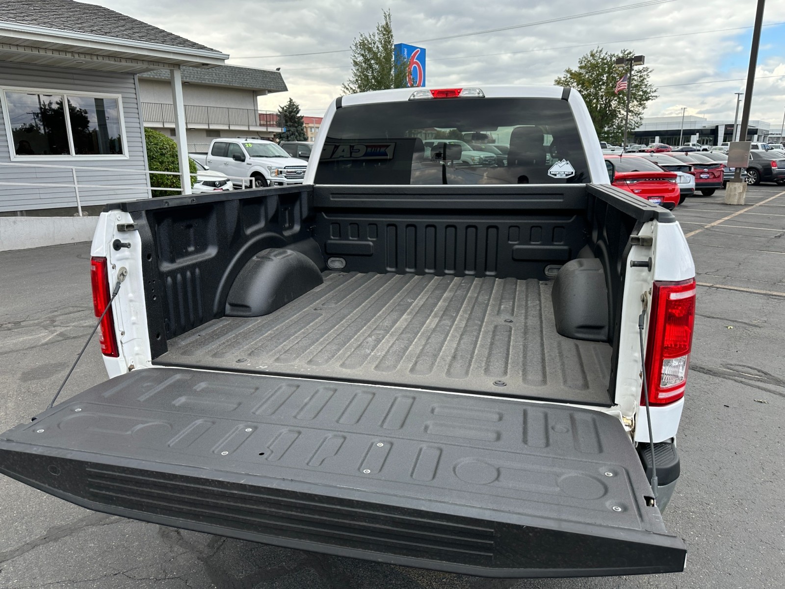 2017 Ford F-150 XLT 9