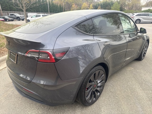 TeslaModel Y7