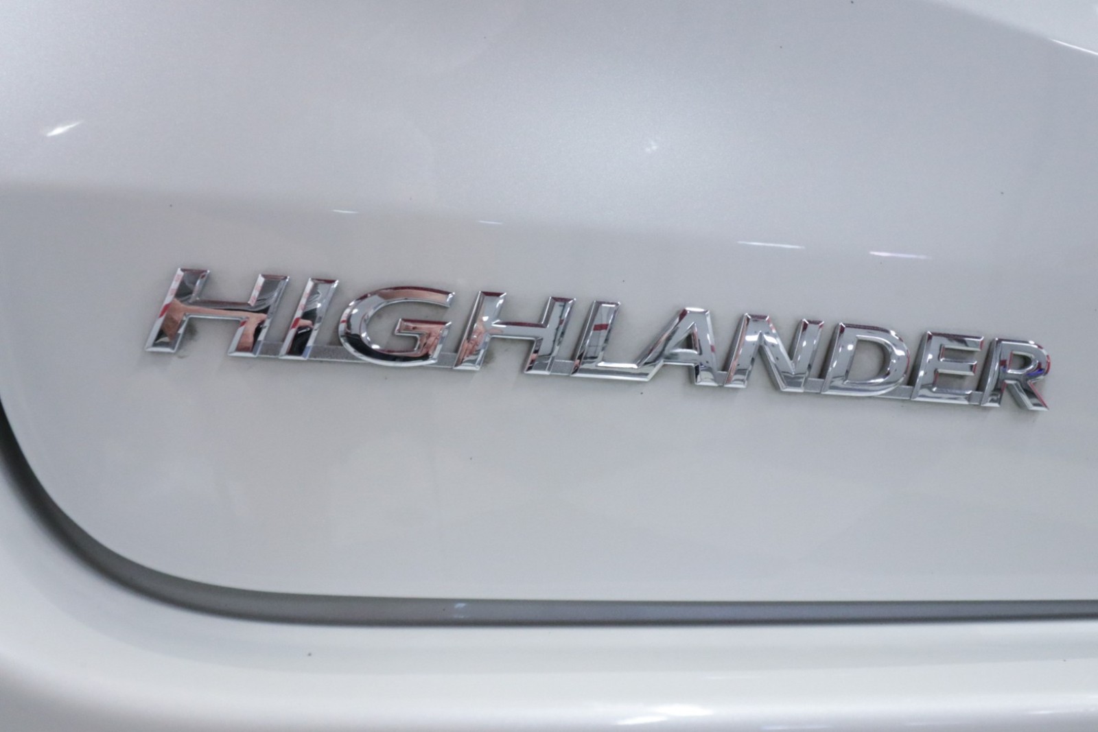 Used Car 2019 Toyota Highlander  Xle For Sale Under $30,000 In Austin, Texas