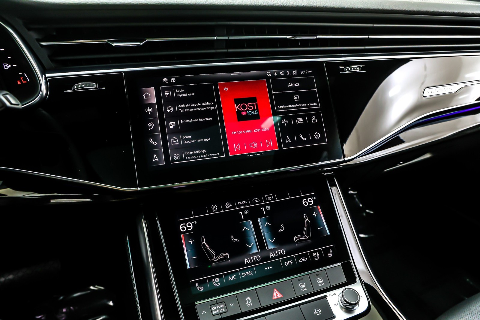 Used 2024 Glacier White Metallic Audi Premium Plus 55 TFSI quattro image 21